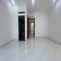 Bán Nhà 3 Lầu (4,5x11,5=51,75m2) nội thất cao cấp hẻm ôtô KHU đẹp sang