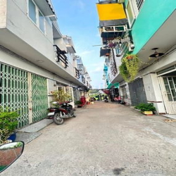 Nhà Bỏ Trống Ko Ai Ở Gần Chợ Gò Đen 1 lầu 2 Phòng Ngủ Gần Cổng chào PL