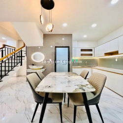 Cần bán nhà Phan Văn Trị, P11, Bình Thạnh, DT 40m2, giá 2 tỷ 5, SHR.