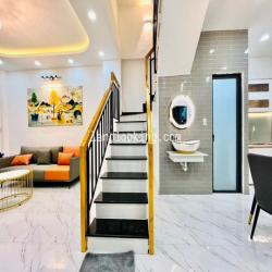 Cần bán nhà Phan Văn Trị, P11, Bình Thạnh, DT 40m2, giá 2 tỷ 5, SHR.