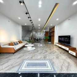 Bán gấp nhà đẹp 440 Thống Nhất,Gò Vấp, P11, DT95m2, giá 4,6 tỷ, sổ sẵn