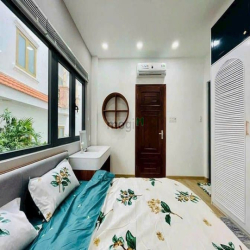 Bán căn Hoa Sứ, Phú Nhuận 79m2 Giá 2tỷ9 Sổ Riêng Thuê 25tr/th