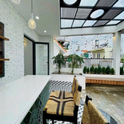 Bán căn Hoa Sứ, Phú Nhuận 79m2 Giá 2tỷ9 Sổ Riêng Thuê 25tr/th