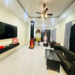 Biệt Thự Phạm Văn Đồng, 8x21m, gần chơ Thủ Đức, 2 tầng rất đẹp, hơn 9ỷ