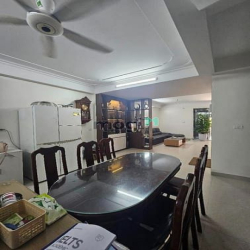 Bán Nhà Ôtô Vào Nhà,  Thang Máy Lô Góc,Sau 1 Nhà Ra Phố Trương Định