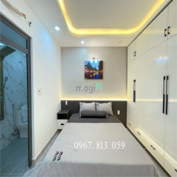 Nhà MTKD Đường Thạnh Lộc 47, DT:4x13M, Lửng, 3Lầu, 4PN, Gara xe hơi