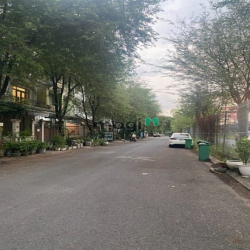 Bán nhà KDC Sadeco Ven Sông P.Tân Phong Quận 7- Ngang 7x18m