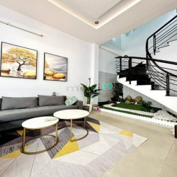 NHÀ TRẦN BÌNH TRỌNG BÁN - 89m2 - 5,3m x 17m - Sổ a4 - đúc 3 tầng