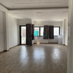 Nhà Nguyễn Thượng Hiền Bình Thạnh-Hẻm Xe Hơi 5 Tầng Giá 6.95 Tỷ.