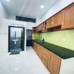 KHU VIP BÀU CÁT TÂN BÌNH – 50m2 (5 X 10), 3 tầng đẹp- Hẻm xe tải thông