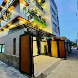 Cần Bán Nhanh Gấp Căn Chính Chủ Cao Đạt P1 Q 5 ,SHR,Giá 2tỷ250,66m2