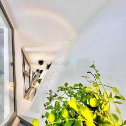 Bán nhà phố rẻ đẹp 2 lầu HXH 128/2 BÙI QUANG LÀ P12 Gò Vấp