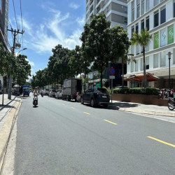 HIẾM nhỉnh 13 tỷ có MTKD gần chợ GV 88m2 ngang 4.3m khu ĐH ngay Lê Lợi