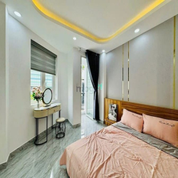 Bán nhà hẻm xe hơi Nguyễn Văn Công, P.3, 4,7 x 14, 4 lầu giá 7 tỷ