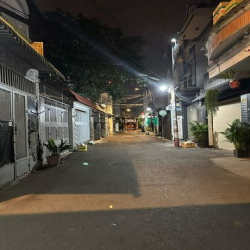 Xuất cảnh bán gấp nhà Phạm Văn Chiêu, 4x14, 4 tầng, 5.75 tỷ TL, hẻm 6m