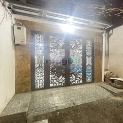 CỰC HIẾM - GIẢNG VÕ: Bán CCMN 80mx8 tầng - DÒNG TIỀN 110tr/tháng.