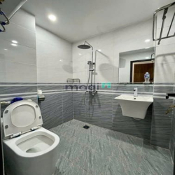 CỰC HIẾM - GIẢNG VÕ: Bán CCMN 80mx8 tầng - DÒNG TIỀN 110tr/tháng.