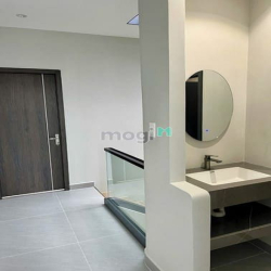 Bán nhà MT Lê Thị Riêng Quận 1 giá chỉ 34 tỷ