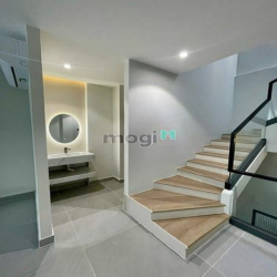 Bán nhà MT Lê Thị Riêng Quận 1 giá chỉ 34 tỷ