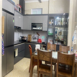 Bán gấp nhà 5 tầng dân xây ngõ ba gác đỗ, ô tô gần nhỉnh 7 tỷ 38m DĐa