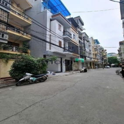 Bán Nhà Mỗ Lao - Thanh Bình Hà Đông. Ô Tô Tránh. DT 33M2. 9,9 Tỷ