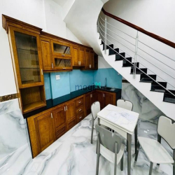 Khu VIP Phan Xích Long, Nhiêu Tứ 38m2