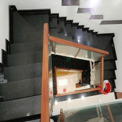 Cần tiền bán gấp nhà mới đẹp 95m2, 3 tầng, Lê Văn Thịnh, Q.2, giá rẻ