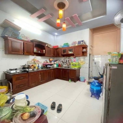 Nhỉnh 3 tỷ 4 phòng Hiệp Thành 02 Quận 12