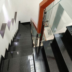 Cần tiền bán gấp nhà mới đẹp 95m2, 3 tầng, Lê Văn Thịnh, Q.2, giá rẻ