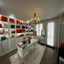 - Bán nhà Thảo điền vị trí kinh doanh đẹp 140m2. 40 tỷ.
