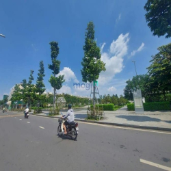 Nhà phố KD đỉnh ngay KDC Cityland Park Hills 100m2 TN 50tr 5 lầu 24 tỷ