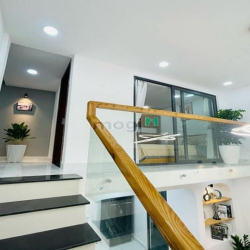 bán gấp nhà mới, HXH,gần MT Phan Văn Trị P.14 Bình Thạnh 34M2, 4 tỷ55