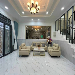 Đi đinh cư Mỹ bán nhà Đ.XÓM CHIẾU Q4 68M2/1TY570TR,BAO SANG TÊN