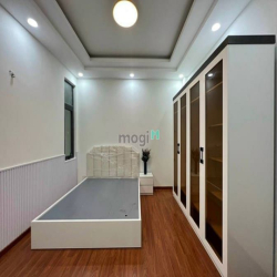 Đi đinh cư Mỹ bán nhà Đ.XÓM CHIẾU Q4 68M2/1TY570TR,BAO SANG TÊN