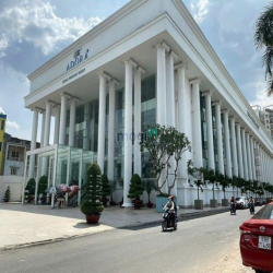 GIẢM SỐC 3 TỶ nhà mặt tiền ngang 6.5m 160m2 gần ngã 6 CHUỒNG CÚN 17 tỷ