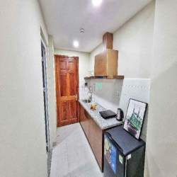 nhà 6 tầng căn hộ dịch vụ khu k300