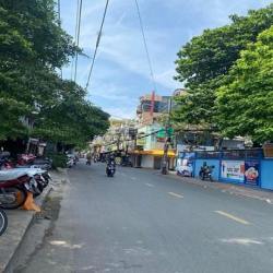 Bán nhà hẻm xe tải giáp Quận 10 5.5m x 13m 4 tầng chỉ 11.x tỷ