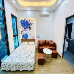 Nhà trọ cạnh ga tàu điện PHÙNG KHOANG 55M2 7 tầng 12 PKK giá 8.9 tỷ