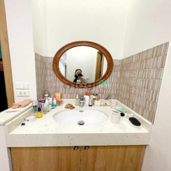 Nhà Cổ Linh-Thạch bàn, 47m2, ô tô đỗ cổng, ba bước ra phố, 6.1 tỷ.