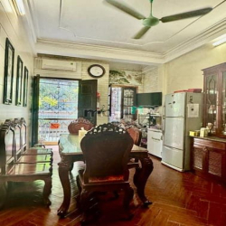 Bán nhà phân lô Tam Trinh, 41m2, 5 tầng, ô tô  tránh, vỉa hè, 12.9 tỷ