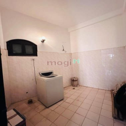 Bán nhà phân lô Tam Trinh, 41m2, 5 tầng, ô tô  tránh, vỉa hè, 12.9 tỷ