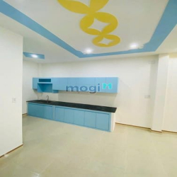 Nhà bán 60m2 P.Bửu Long gần KDL Bửu Long giá 2,6 tỷ nhà có lầu xe hơi