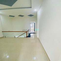 Nhà bán 60m2 P.Bửu Long gần KDL Bửu Long giá 2,6 tỷ nhà có lầu xe hơi