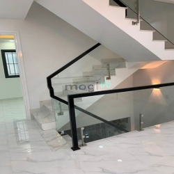 Bán nhà mới xây 100% - Hẻm Xe Hơi 300 Trần Đình Trọng.