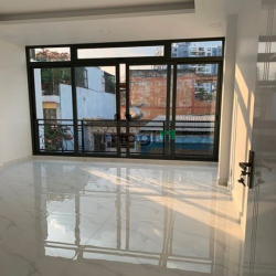 Bán nhà mới xây 100% - Hẻm Xe Hơi 300 Trần Đình Trọng.