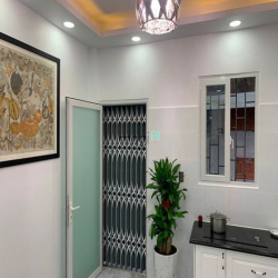 Bán nhà mới xây 100% - Hẻm Xe Hơi 300 Trần Đình Trọng.