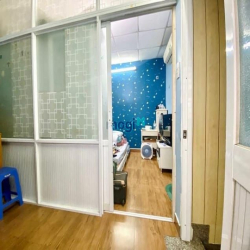 bán gấp nhà Hẻm Ba Gác thông sát MT Bùi Thị Xuân P.3 TB 23m2, 3 tỷ68