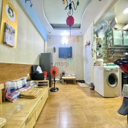 bán gấp nhà Hẻm Ba Gác thông sát MT Bùi Thị Xuân P.3 TB 23m2, 3 tỷ68