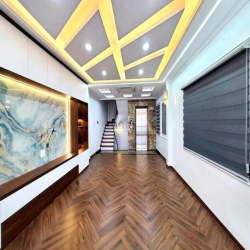 Giảng Võ-Ngõ VIP siêu nông-Ô tô tránh-Full nội thất