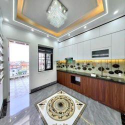 Giảng Võ-Ngõ VIP siêu nông-Ô tô tránh-Full nội thất